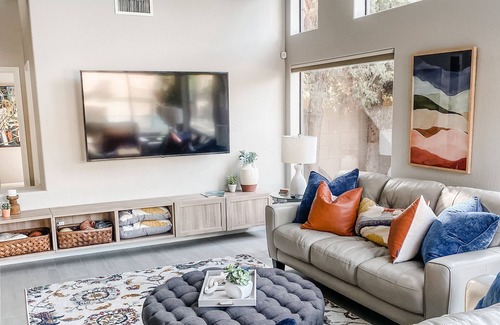 La Paz At Desert Springs House | Scottsdale Retreat! Pool, hot tub, pool table, basketball, sleeps 12!