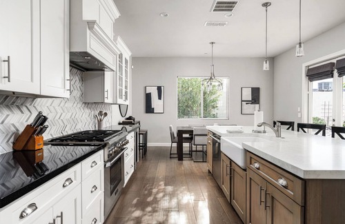 Southwest Village House | Scottsdale Stunner - Luxe Stay Near Old Town