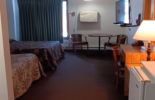 Washburn Hotel | Scotwood Motel By OYO Washburn Nd