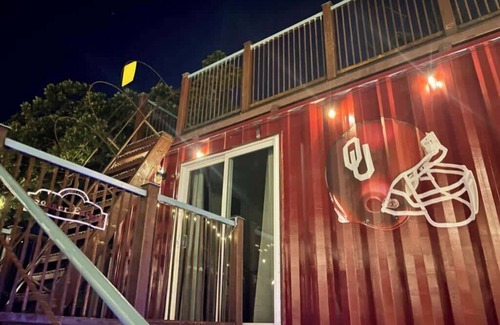 Medicine Park Apartment | SE Wichita Mountains Tiny House Stay w/Patio-Slp 4