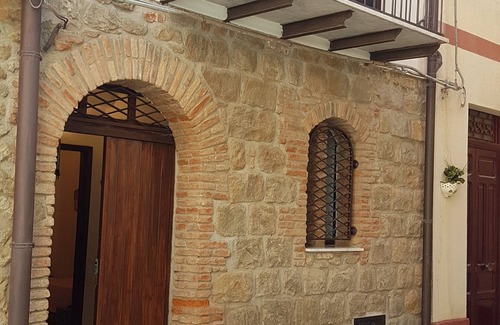 Pettineo House | Sea Art and Culture in Sicily