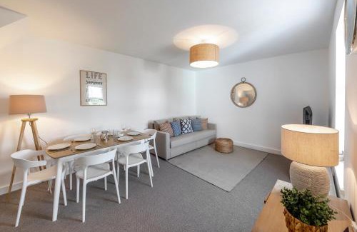 Walton on the Naze Apartment | Sea Breeze Apartment