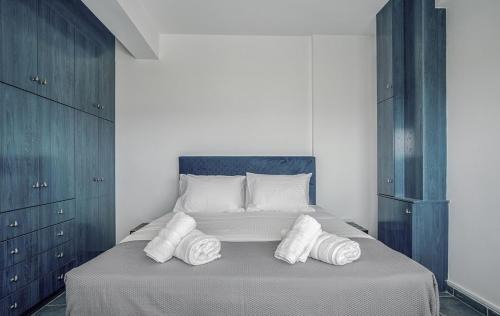 Saronida House | Sea Breeze Retreat with Private Pool