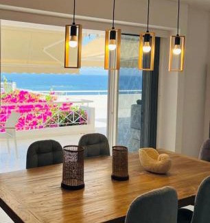 Saronida Apartment | Sea, La Vie