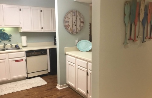Gulf Shores Condo | Sea Oats Sun and Fun Condo/Free Wi-Fi/Gulf Shores