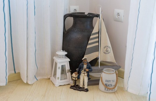 Porat Villa | Sea side Villa with swimming pool