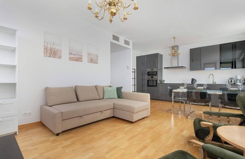 Srodmiescie Apartment | Sea Towers 204 | Gdynia | Spacious Apartment | Parking | By the Port