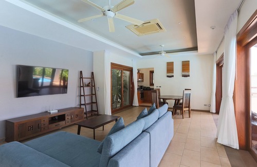 Choeng Mon Villa | Sea view 2-BR villa with gym and tennis court