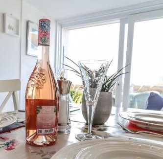 Wittering House | Sea View 3 bedroom seaside property