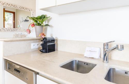 Villefranche-sur-Mer Apartment | Sea View Apartment with Private Secure Parking 1