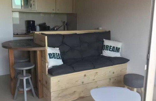 Sarzeau Apartment | Sea view apartment direct beach access