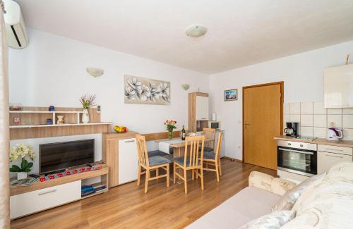 Gruz Apartment | Sea View Apartment Nuncijata