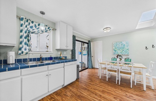 Shelter Cove House | Sea View at Shelter Cove! Ocean View! Game Room! Fireplace! Walk everywhere!
