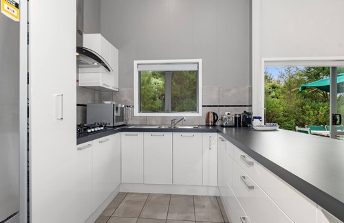 Ruakaka House | Sea View Cottage – Ruakaka Holiday Cottage