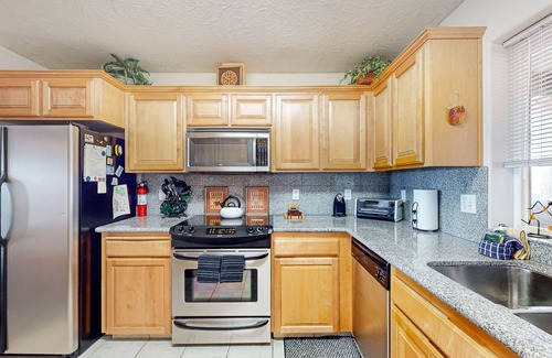 Seaview Condo | Sea View Escape | Condo in Seaview