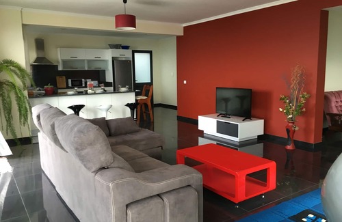 Estreito da Calheta House | Sea view holiday home