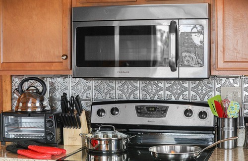 Newbury Condo | Sea View Loft