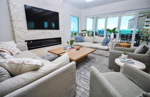 Horton Shores House | Sea View Play