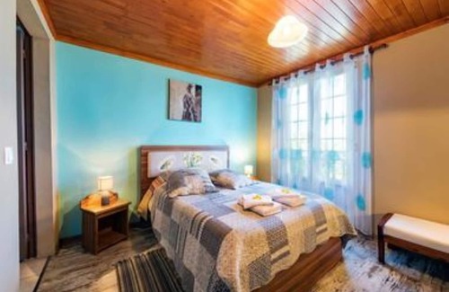 Saint-Paul House | Sea view house