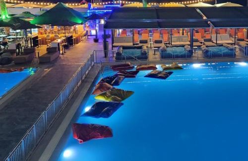 Salamis Apartment | Sea View Serenity Βeachfront & Pool 108