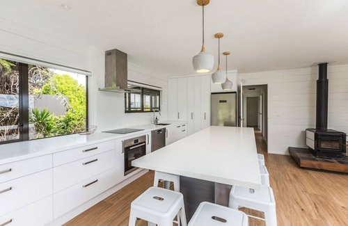 Omiha House | Sea views and sublime sunsets from the spa