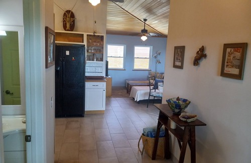 Morris Settlement House | Sea Views and Walk to the Beach! 2 Bedrooms/1 Bath/Full Kitchen