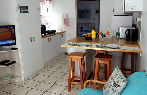 Nature's Valley Apartment | Sea Why is a self-catering apartment in Nature's Valley , 5 min from the beach