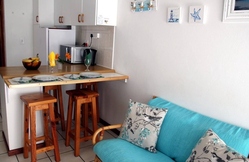 Nature's Valley Apartment | Sea Why is a self-catering apartment in Nature's Valley , 5 min from the beach