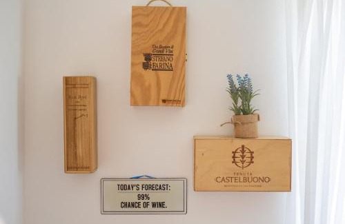 Punat Apartment | Sea & Wine Apartment with Terrace & Scenic Sea View, Punat