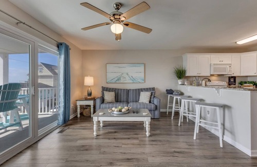 North Carolina Coast Condo | Sea Ya Soon - cozy, ocean-view condo in Carolina Beach-perfect for a relaxing co