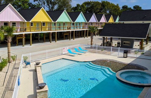 El Lago Cabin | Seabrook Seaside Cabins