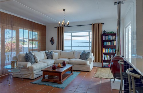 Voelklip House | SeaCrest Cottage