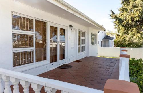 Voelklip House | SeaCrest Cottage