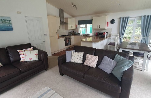 Narberth Cottage | SEACROFT, pet friendly, character holiday cottage in Kilgetty