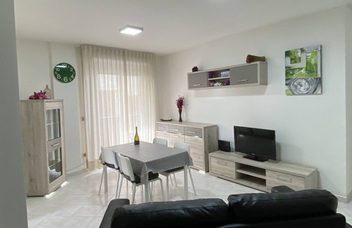 Lido Apartment | Seafront apartment with free parking space
