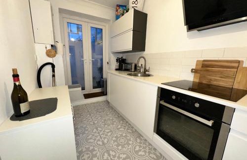 Hove Apartment | Seafront Medina