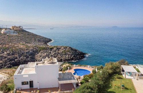 Stavros Villa | Seafront Villa Shore, Sea & Sun Villas