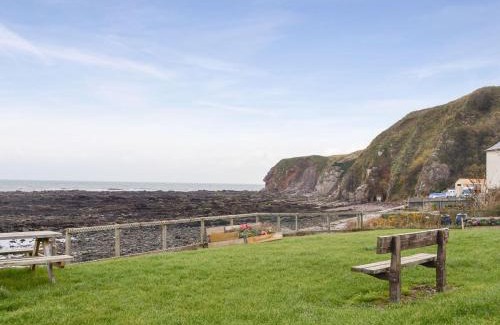 Burnmouth House | Seal View