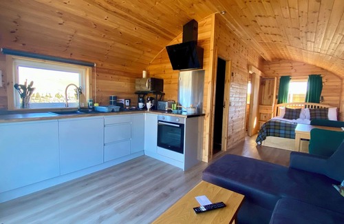 Aird Uig Bed & Breakfast | SEApods Luxury Glamping - Isle of Lewis
