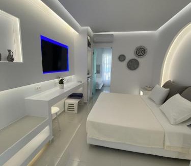 Aegiali Cabin | SeaRock Rooms and Suites