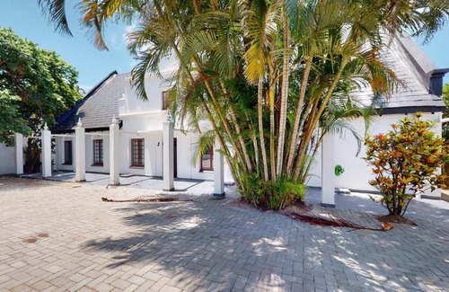 Scottburgh South House | Seas the day Scottburgh by Top Destinations Rentals