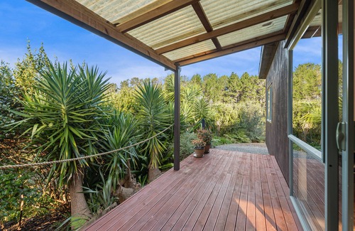 Mahinepua Cottage | Seascape Cottage - Mahinepua Bay Clifftop Retreat