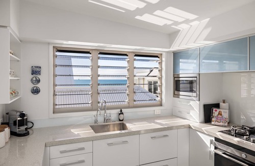 Mount Maunganui Apartment | Seascape on Sunbrae with Sea Views