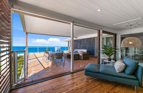 Sunshine Beach Apartment | Seascape Pet Friendly Ocean Views Sunshine Beach