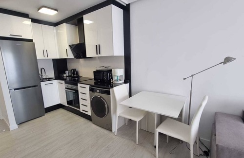 Vilagarcia de Arousa Apartment | Seaside Apartment Sleeps 6 with Balcony