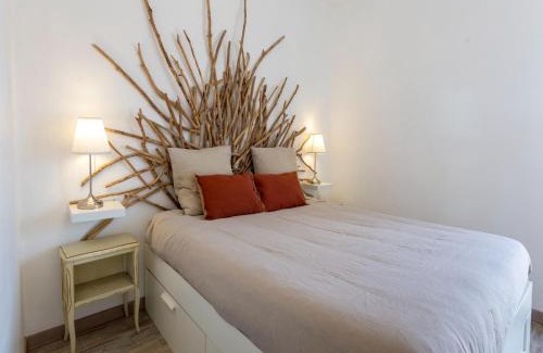 Sausset-les-Pins Apartment | Seaside Bliss in Sausset