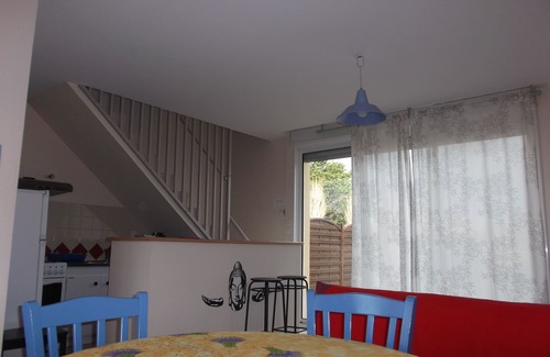 Granville House | Seaside bright villa with garden