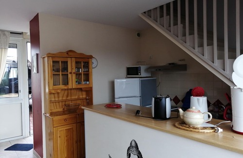 Granville House | Seaside bright villa with garden