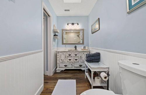 Jacksonville Beach House | Seaside Escape w Pool 5 Min Walk to Beach