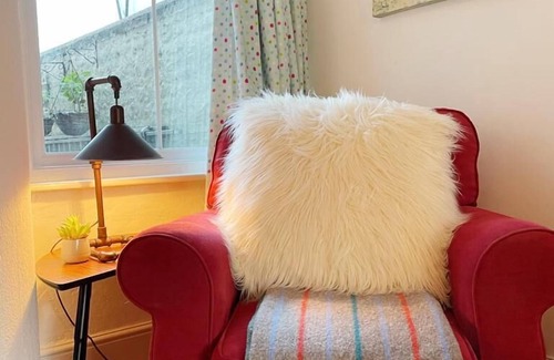 Littlehampton House | Seaside House - Large Family Home